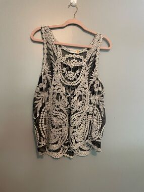 Crochet Knit Top Women’s Size Large Style Apparel